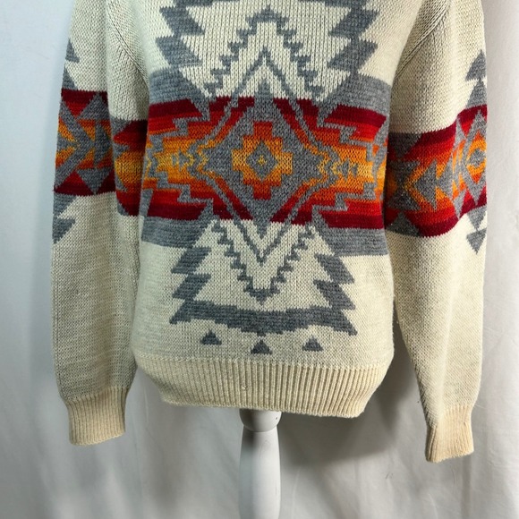 Pendleton High Grade Western Wear 100 Virgin Wool Aztec Pattern Sweater Small - Picture 3 of 5
